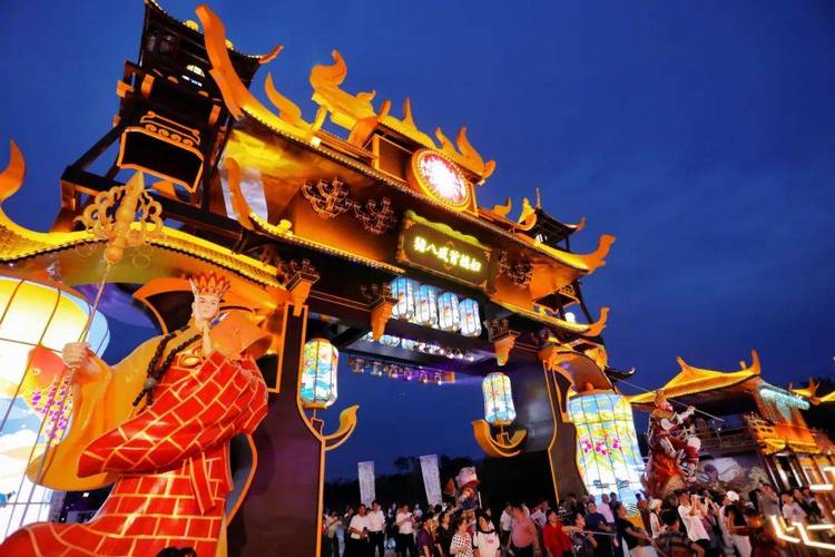 張懷民攜東坡夜游錦城，探秘夜色中的“寶藏”景點！