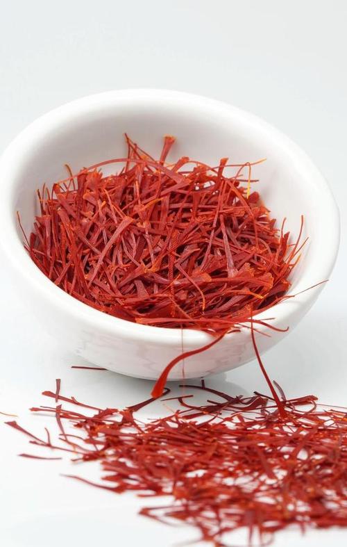 一女子愛(ài)喝藏紅花茶，3年后體檢，醫(yī)生納悶：平時(shí)都干啥了