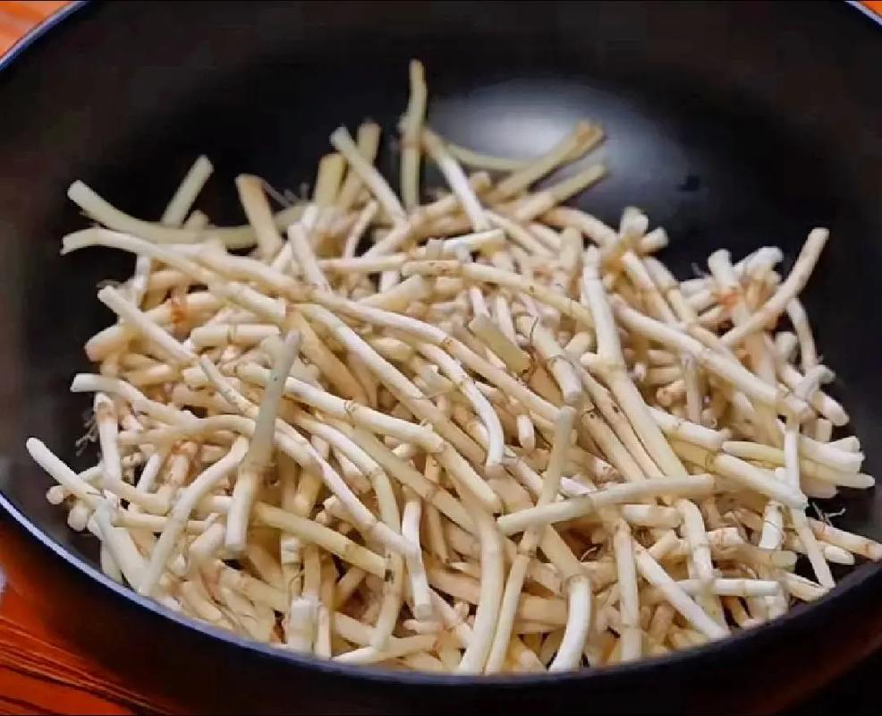 魚(yú)腥草含一級(jí)致癌物，傷腎還致癌？折耳根還能吃嗎？告訴你答案
