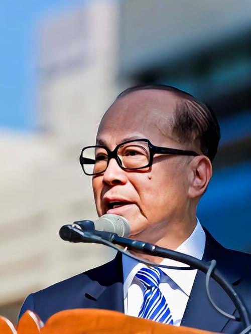 李嘉誠交易日逼近：港澳辦再勸阻，港府協(xié)商！專家：阻止交易太難