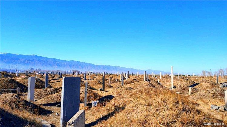 山西最大的楊家將墓葬群，1300個(gè)墳?zāi)?，竟埋?萬楊家后代！