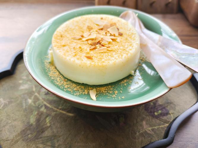 杏仁豆腐的甜蜜滋味，讓你一次嘗不夠！
