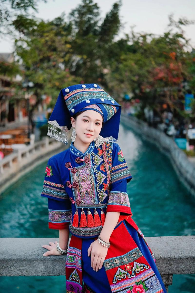 廣西三月三民族節(jié)慶典，傳統(tǒng)服飾驚艷亮相！