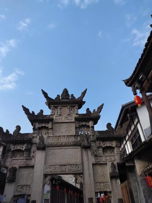 女皇故里，蜀道第一關(guān)！實拍廣元街頭巷尾，這座川北小城太上頭了