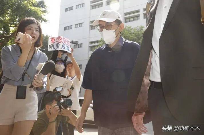 黃子佼判決書(shū)曝光！14歲女孩被侵犯228次，手段殘忍引發(fā)眾怒
