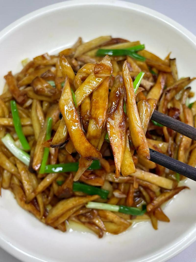 我家杏鮑菇從不炒著吃，上鍋蒸一蒸，瞬間變經(jīng)典美食，下酒又下飯