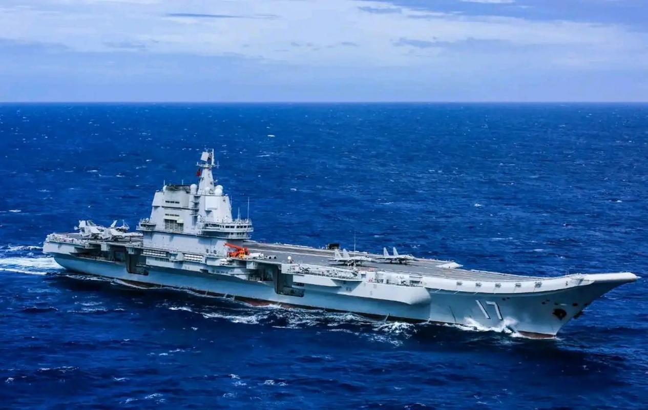 艦機圍島，山東艦創(chuàng)首次！