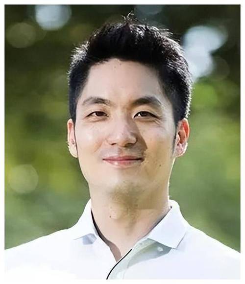 17日一夜封神，走上街頭的蔣萬安擊中支持者心窩，朱立倫或改主意